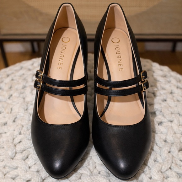 Journee Collection Black Double Strap Mary Jane Heels Size 7.5W Wide - Picture 2 of 8